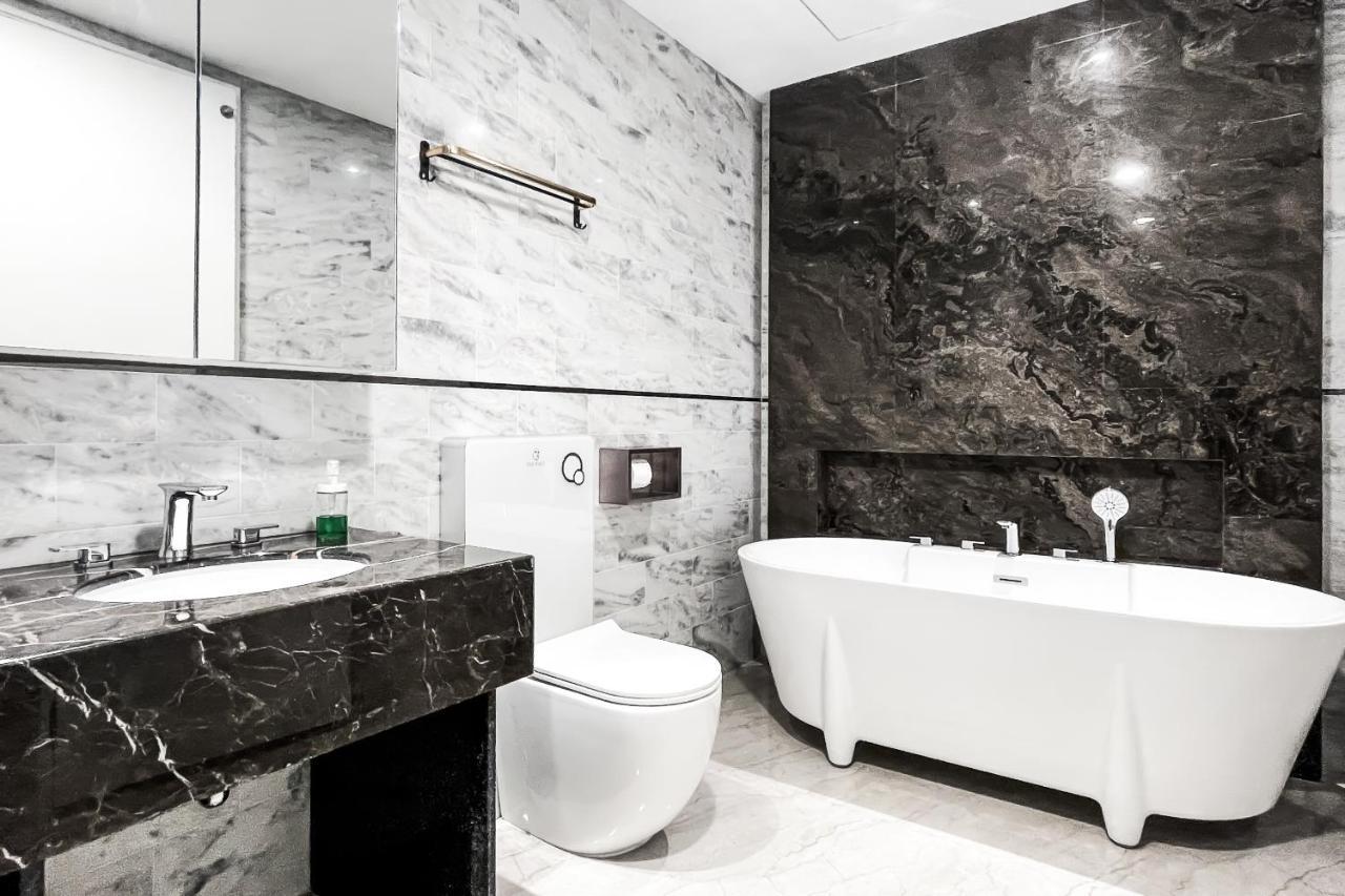 Platinum 2 By Dm Suites Klcc , Куала Лумпур Екстериор снимка